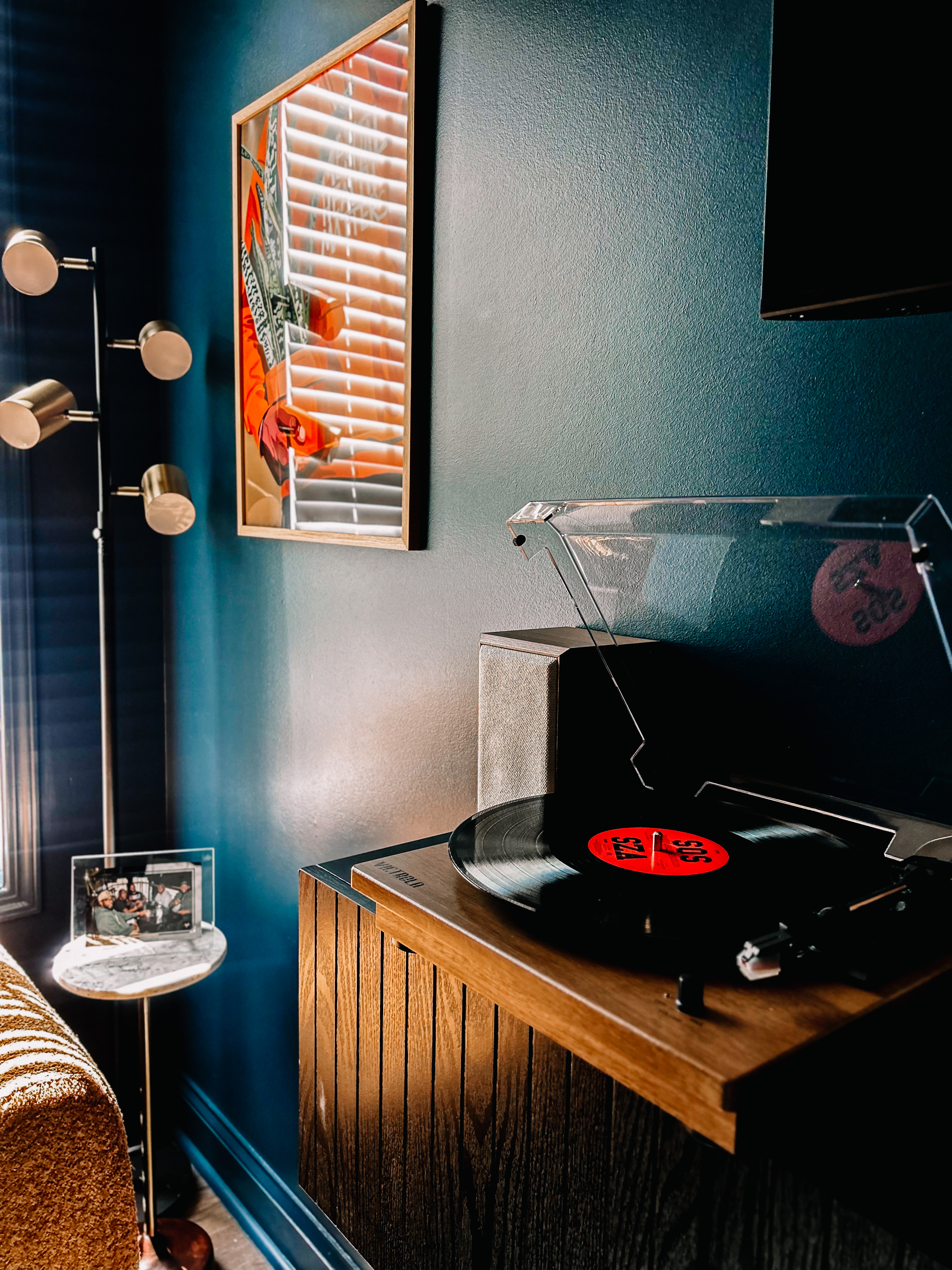 Turntable close detail with art and floor lamp